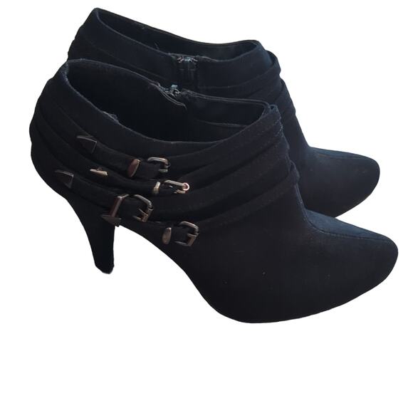 EUC Xappeal Towson Bootie, 7 - Picture 1 of 7